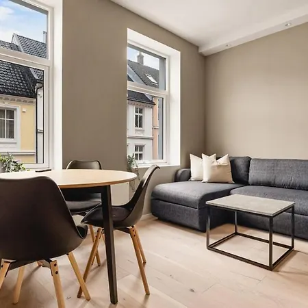 Dinbnb I New In 2023 I 600m To Bryggen Apartment